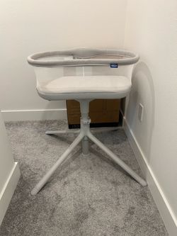 Halo Baby Bassinet Swivel $60
