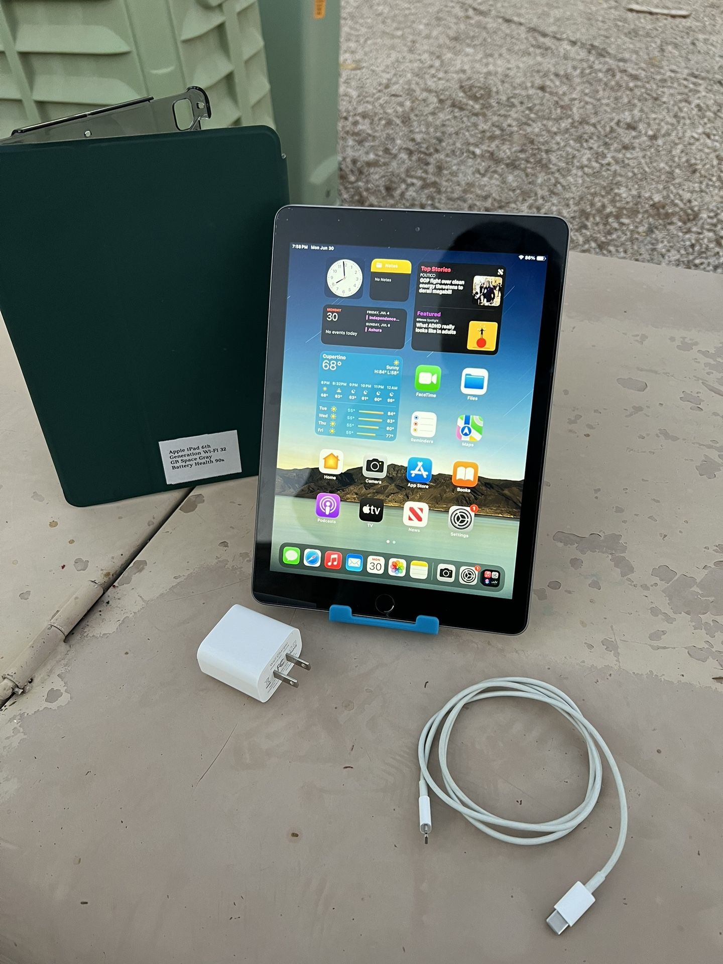 Apple iPad 6th 32GB WI-Fi