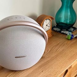 Harman Kardon Onyx Studio 8 Speaker