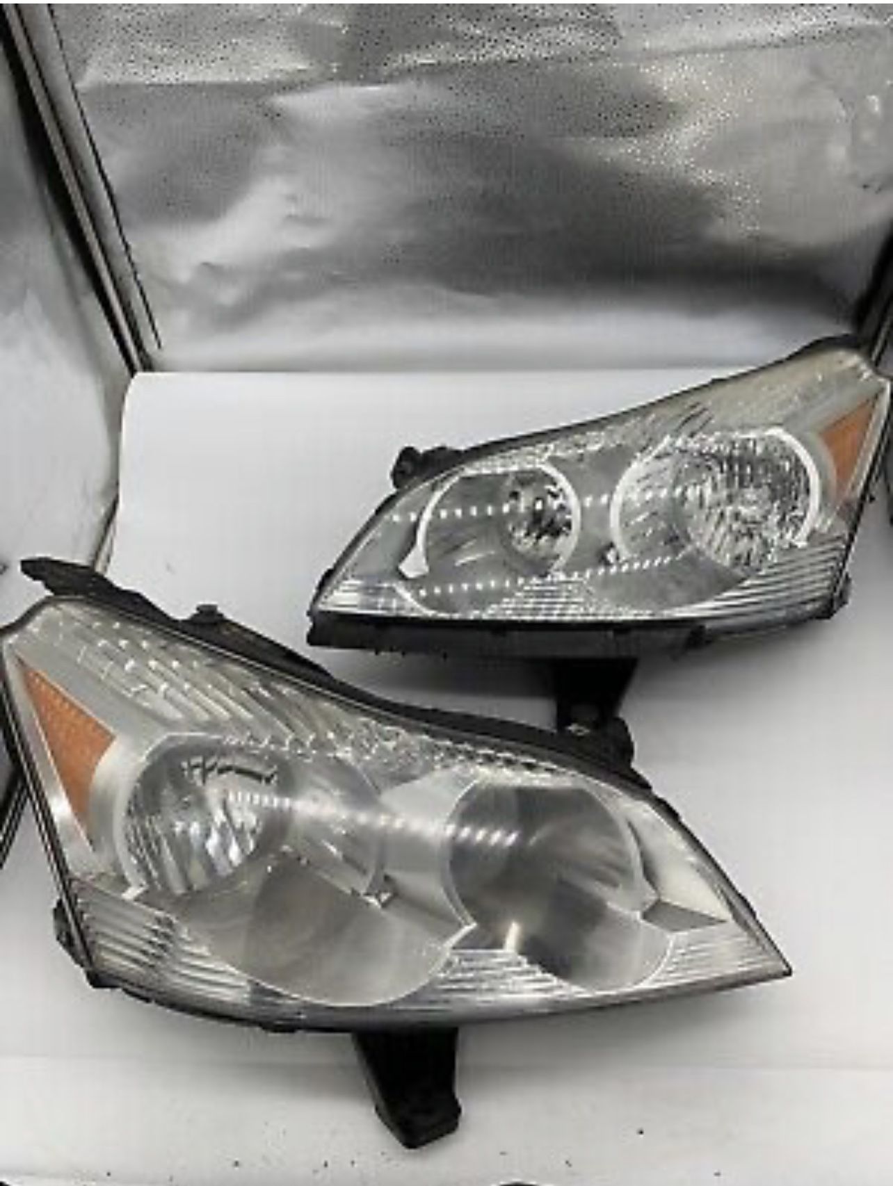 2009 2010 2011 2012 Chevy Traverse Headlight Assembly OEM