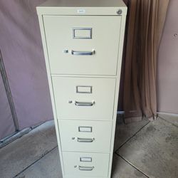 ALMOST NEW FILE CABINET