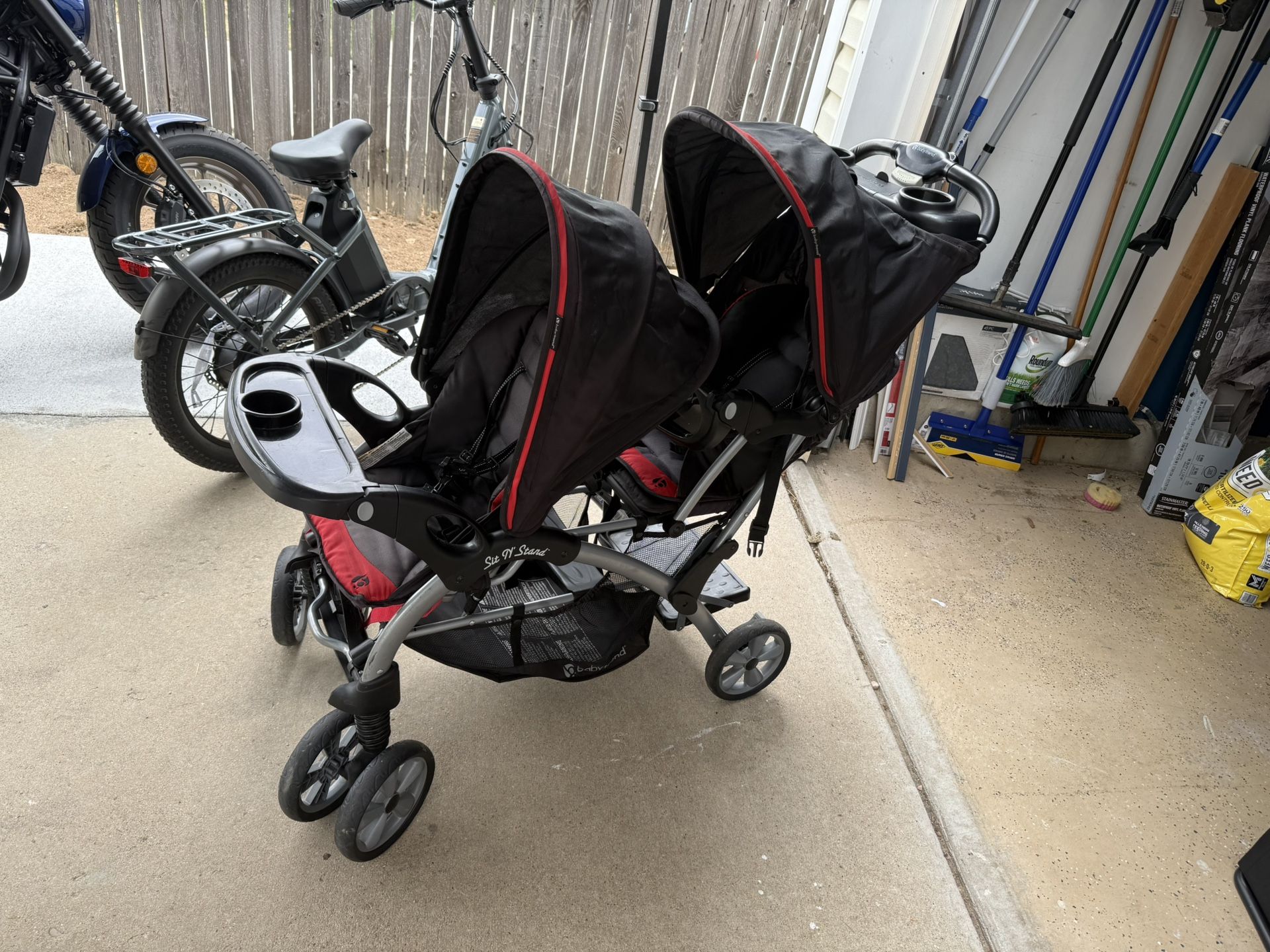 Stroller 