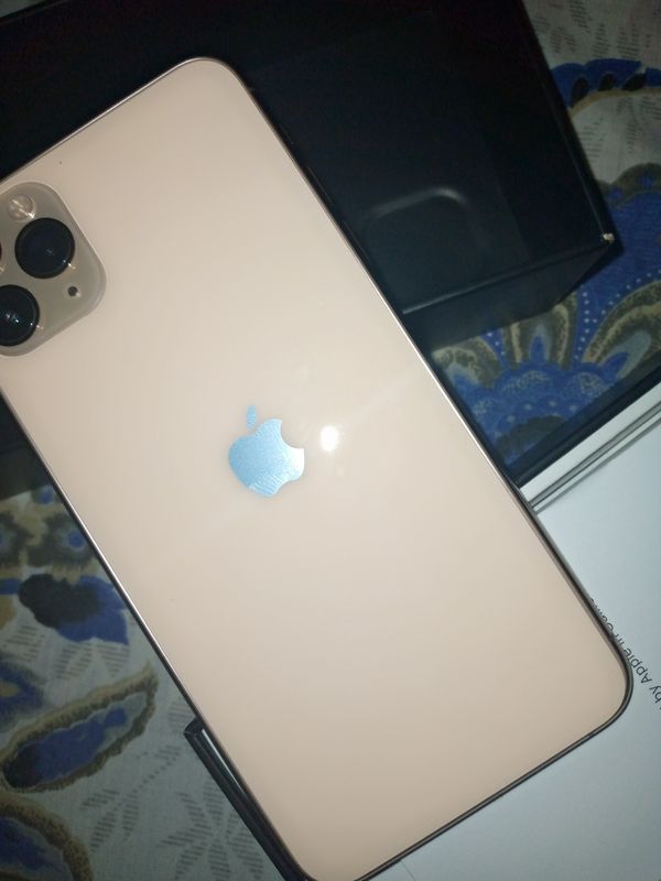 Iphone 11 pro max for Sale in Columbus, OH - OfferUp