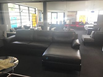 New Ashley sectional Wholesale furniture center 25 w 39th street Kansas City mo 64111