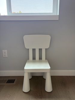 IKEA MAMMUT White Kids Chair