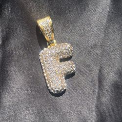 Gold Platted F Pendant 