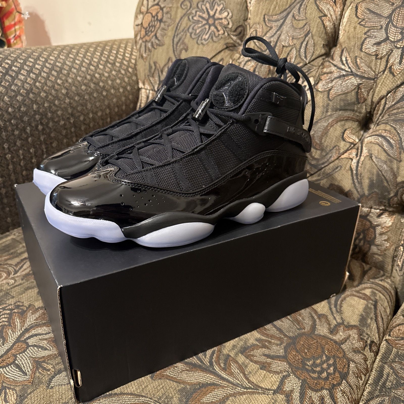 Nike Jordan 6 Rings - Size 10