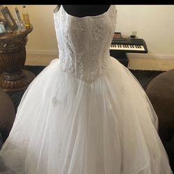 Oleg Cassini Wedding Gown