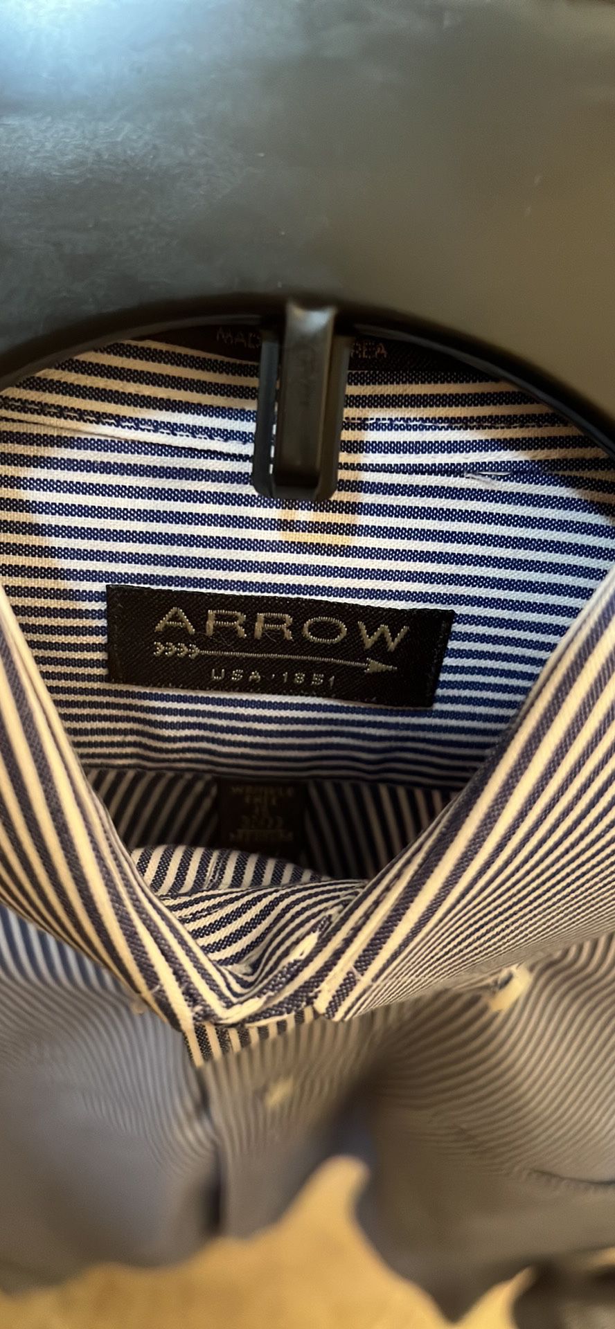 Arrow Mens Shirt Like New Size 15 32/33 Medium