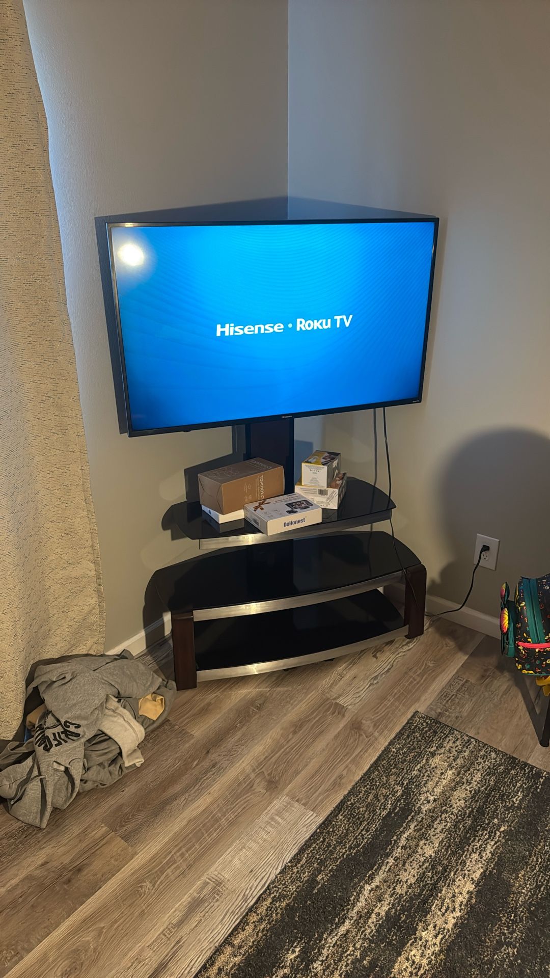 50 Inch Hisense TV With Stand 