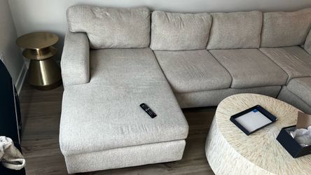 Wildwood Grove Couch