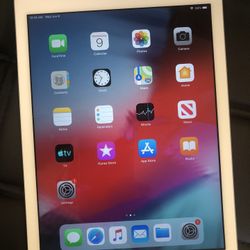 iPad air one Wi-Fi 16 GB great condition comes with a charger