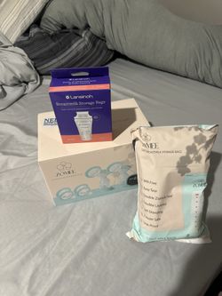 Zomee Z2 Breast Pump and 170 Storage Bags