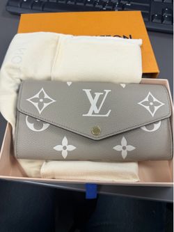 My niece gifted me a wallet and I don’t want it.