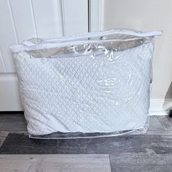 Bed Pillow (Standard/Queen Size)