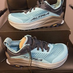 Altra Olympus 6/ Hiking Size 8/9/10 Men’s $85