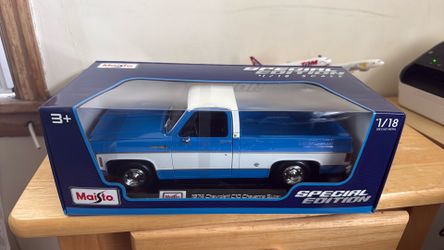 Maisto 1:18 Chevrolet C10 Cheyenne Súper