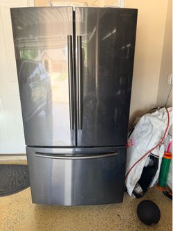 Samsung 36” Wide 32 cu. Ft. 3-Door French Door Smart Refrigerator Stainless Steel