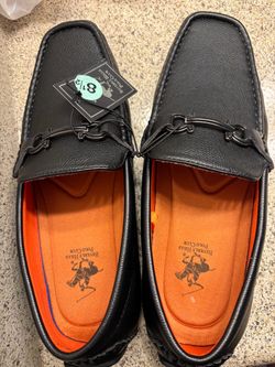 Men’s dress shoes