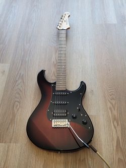 Yamaha PAC012DLX Pacifica Electric Guitar - Old Violin Sunburst