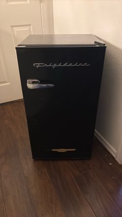 mini Frigidaire black fridge