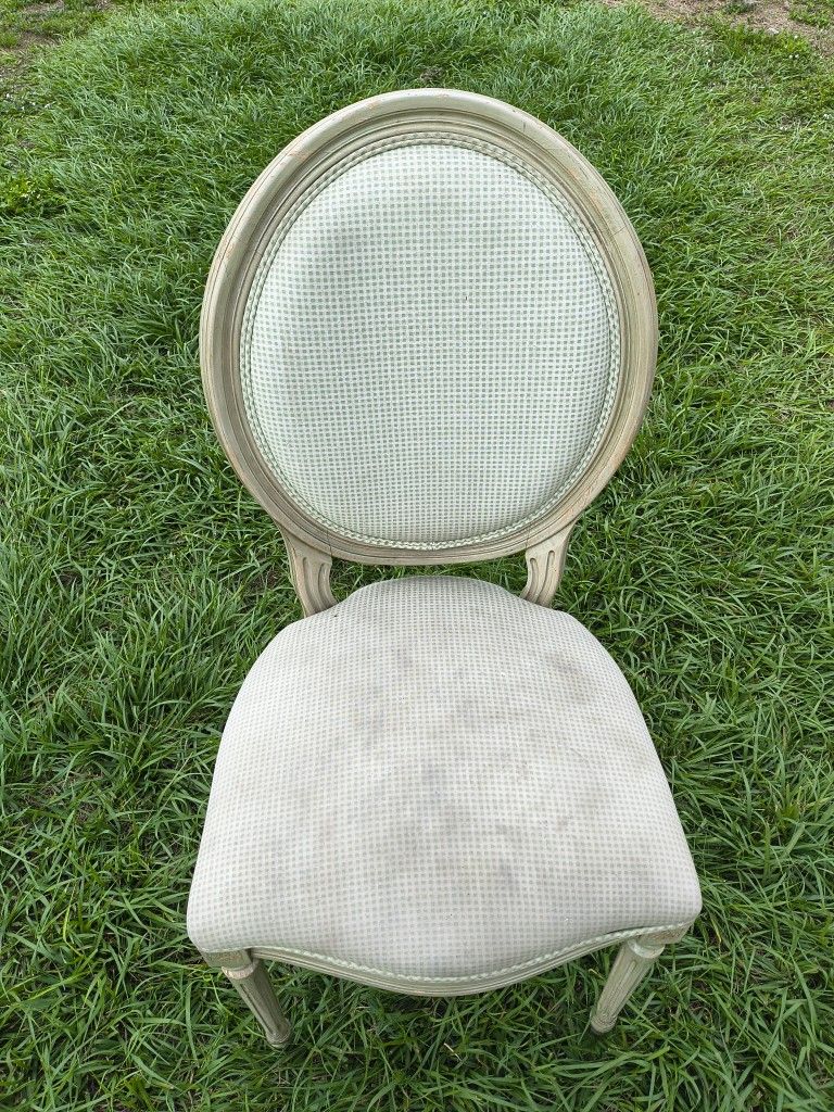 Antique Distressed Wood Louis Pop Chair