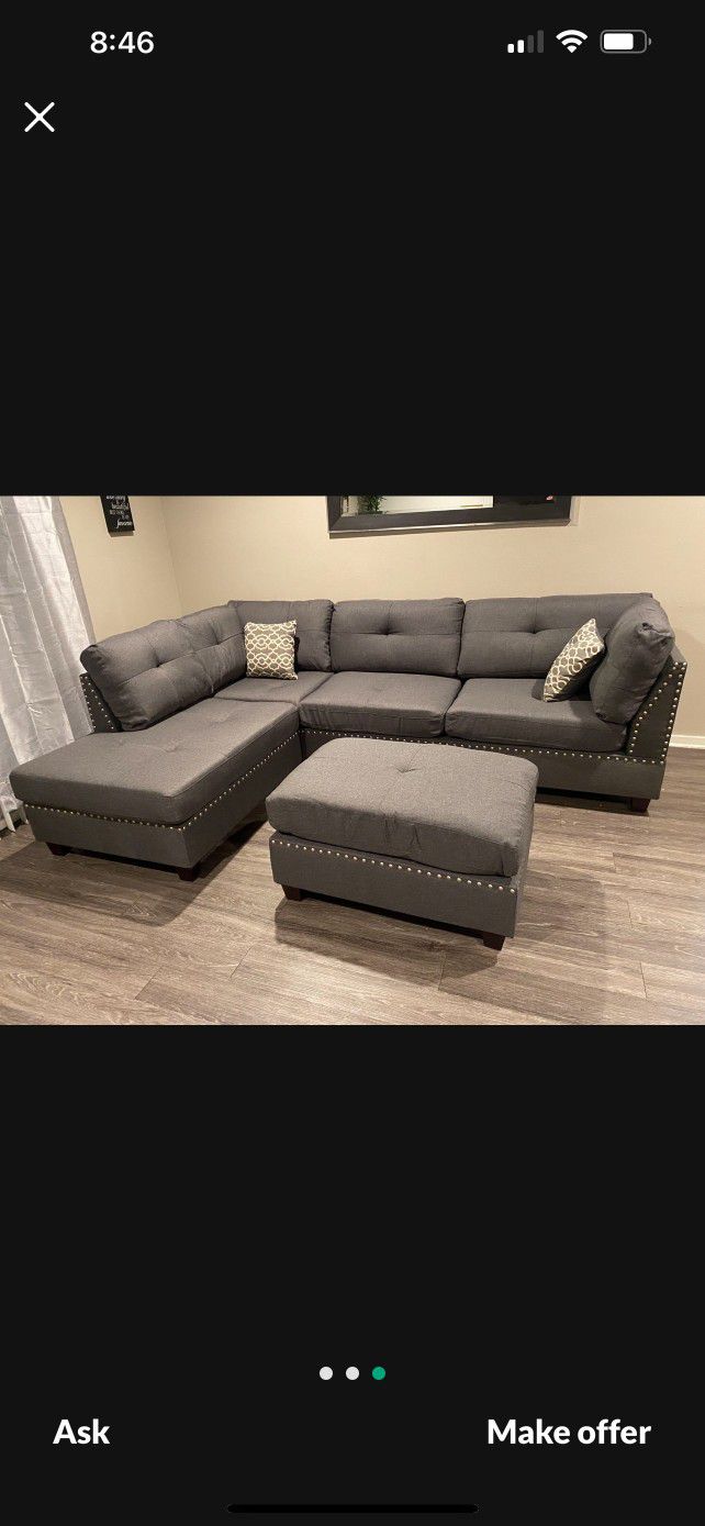 GRAY REVERSIBLE SECTIONAL SET WITH OTTOMAN 
