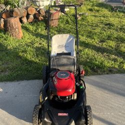 CRAFTSMAN SELF PROPELLED LAWNMOWER WORKING GREAT JUST SERVICE AND SHARPEN BLADE READY FOR WORK 