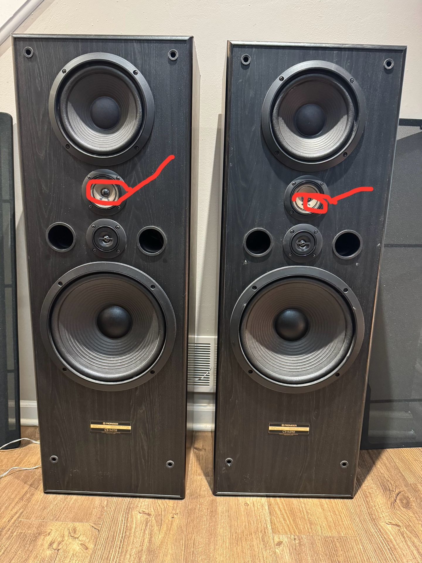 Pioneer CS-M755 vintage 150W 4-Way Floor Standing Tower Stereo Speakers