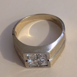 Gold Ring 14 K For Man. Size 8 1/2