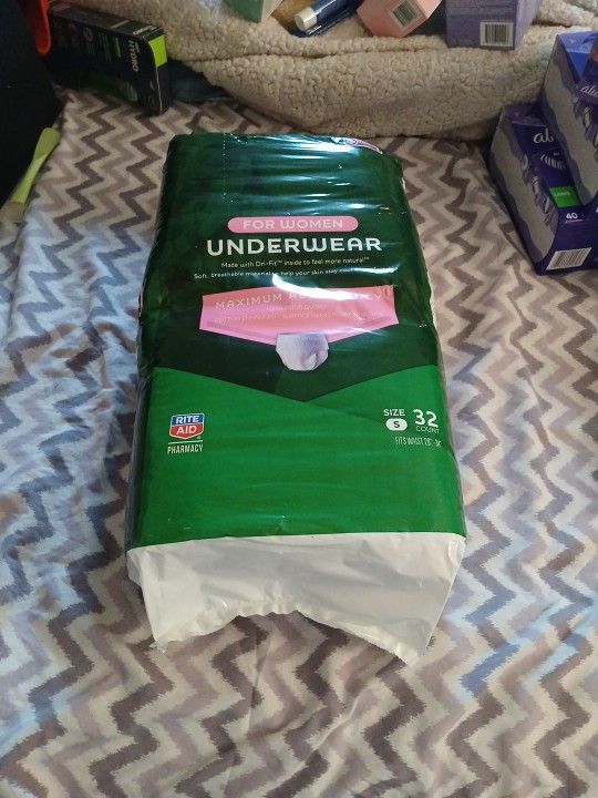 Max Absorbency Women Depends Size Small