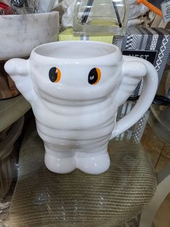 Halloween mugs