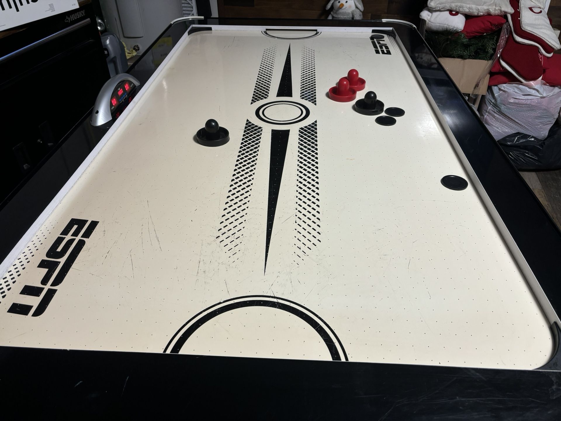 Air Hockey Table