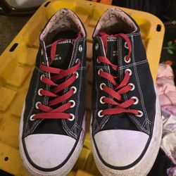 Hello Kitty Converse