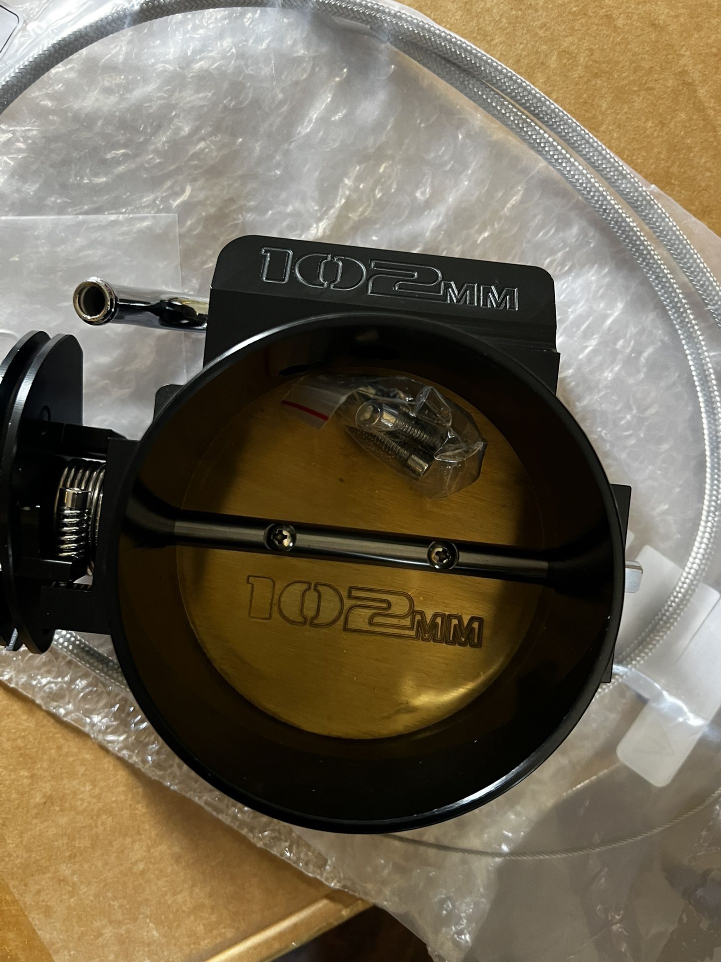 102 Throttle Body & Cable Assembly