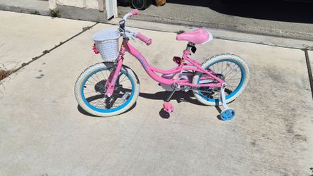 Joystar 18" Girls Bike - Excellent Condition - With Basket & Training Wheels
