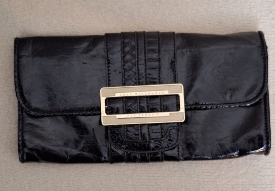 ANYA HINDMARCH FOR TARGET BLACK VEGAN PATENT LEATHER CLUTCH WITH GOLD BUCKLE, Classic