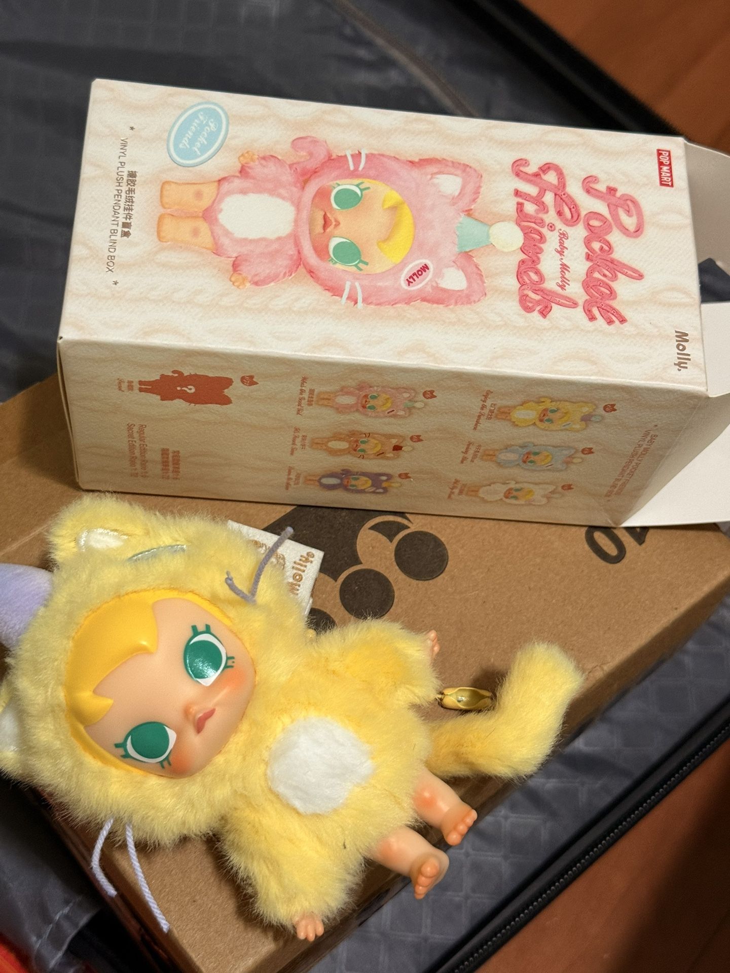 Selling Baby Molly Pocket Friends - Enjoy The Sunshine