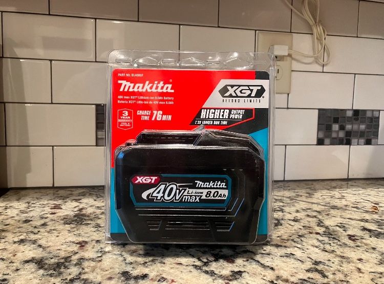 Makita 40v XGT 8.0 battery