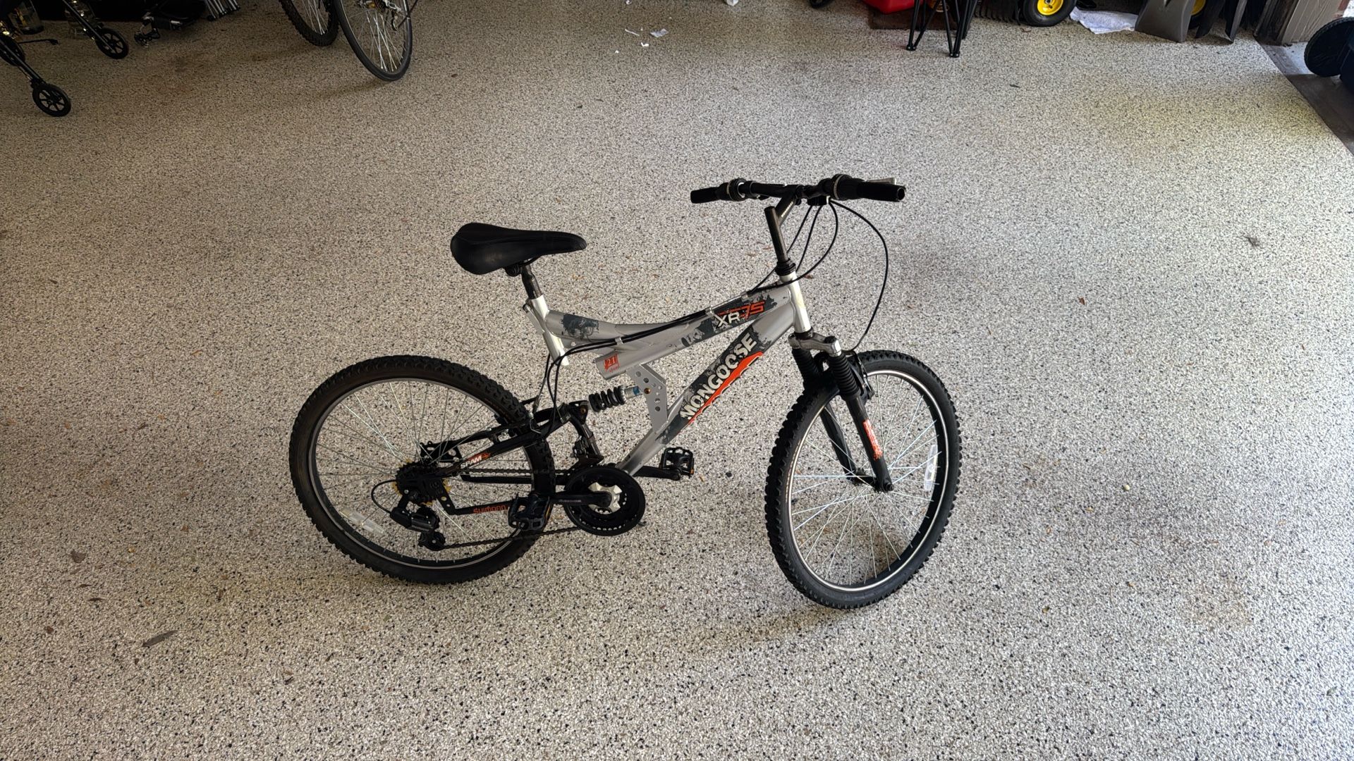 Bike Mangoose 21 Speed