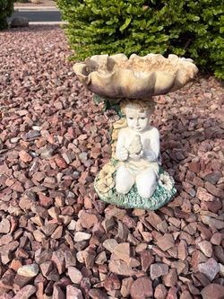 Small Cherub Bird Bath/Garden Statue