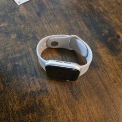 Awesome APPLE WATCH SERIES 9 41mm Starlight Aluminum Open Box Never Worn Special Starlight Silicone Band