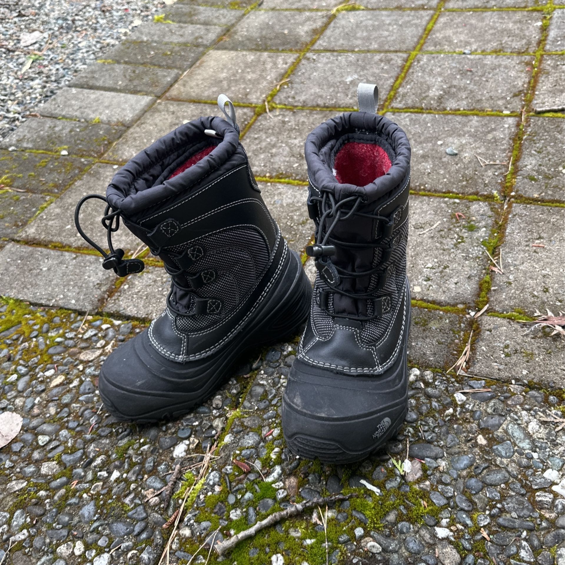 North Face Snow Shoes Size 2