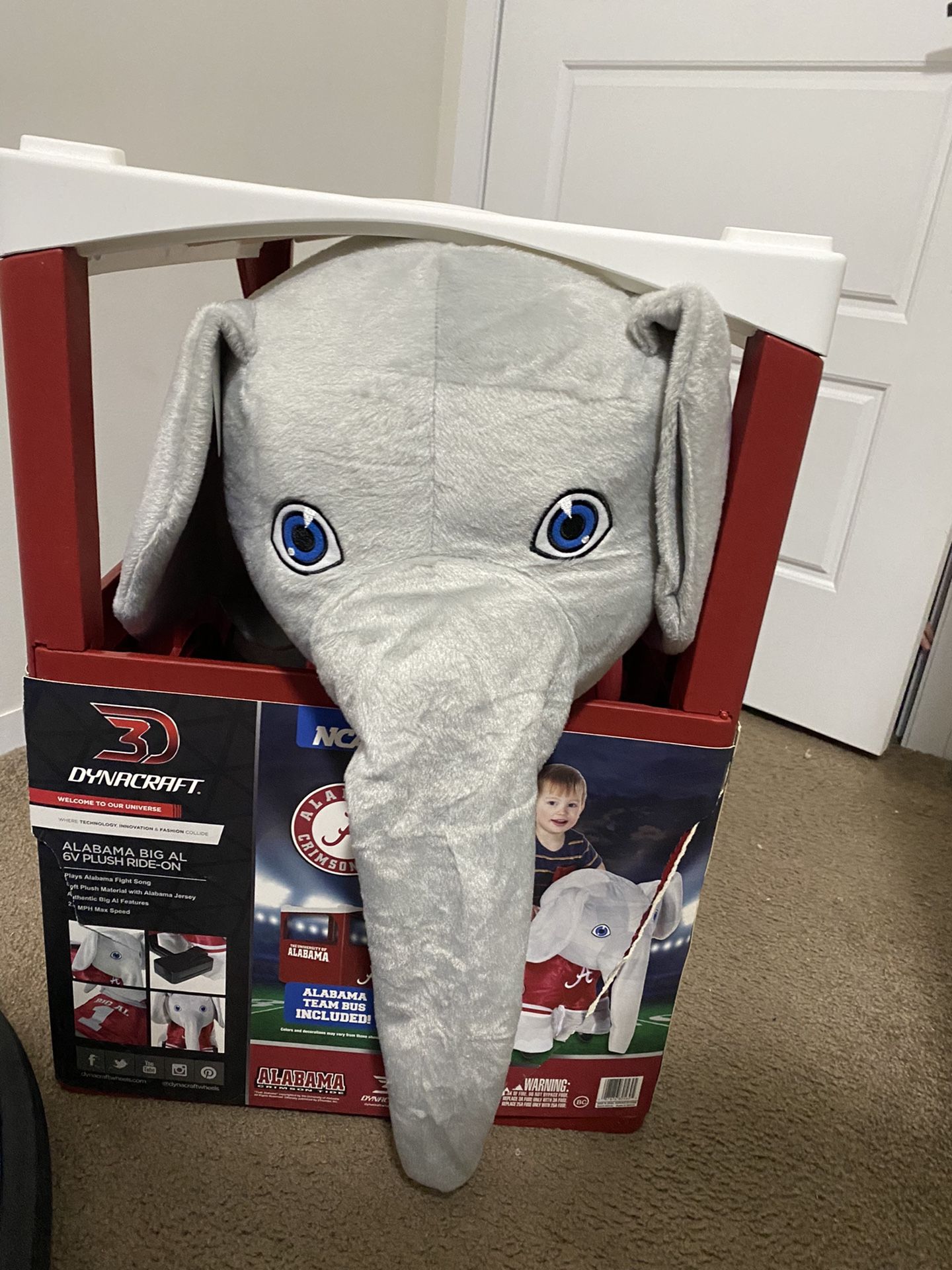 NCAA Alabama 6V Plush Ride-On, Grey