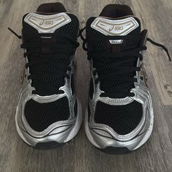 Asics gel kayano 14 black/coffe size 8.5