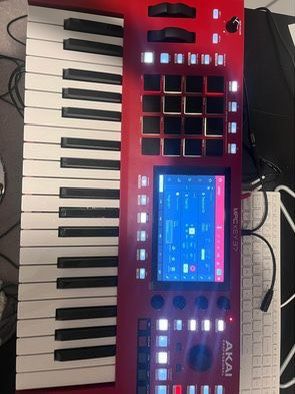 MPC KEY 37