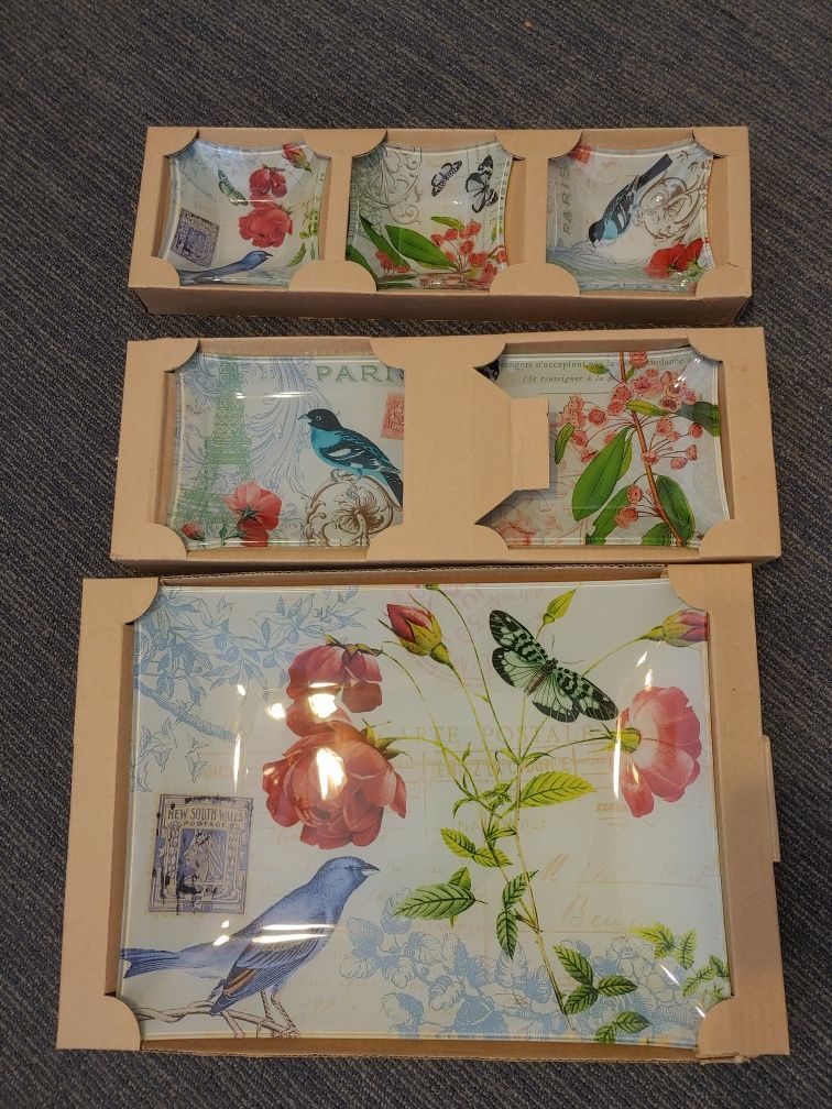 5 piece glass display plates