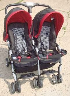 Combi side by side double stroller