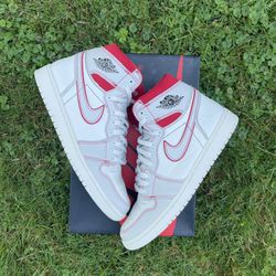 Jordan 1 Phantom Size 10.5 
