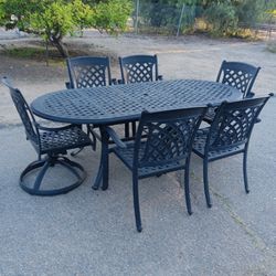 Patio Furniture Table And 6 Chairs 
